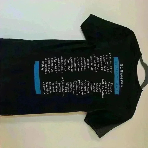 Ed Sheeran Concert Tshirt - Picture 3 of 5